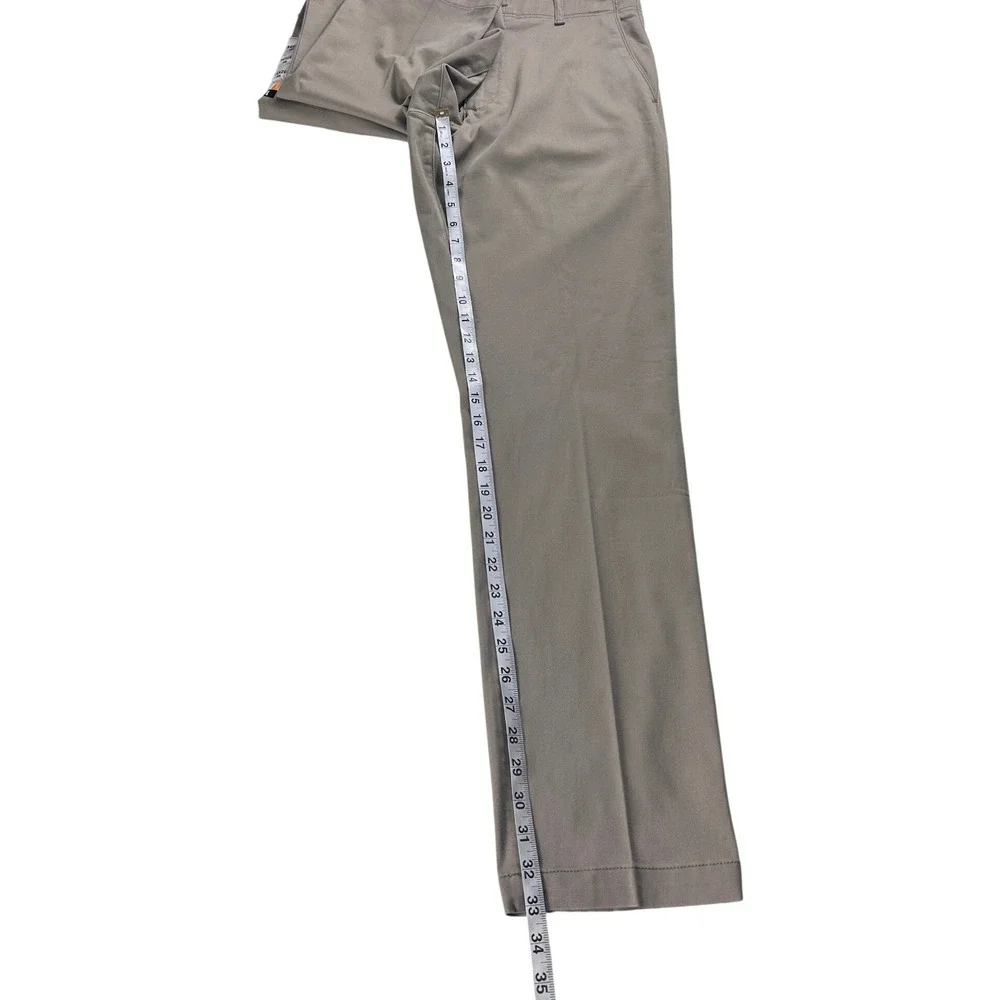 Lee Extreme Motion Relaxed Taper Khaki Pants Mens 32x34 Tan 104276532 NWT